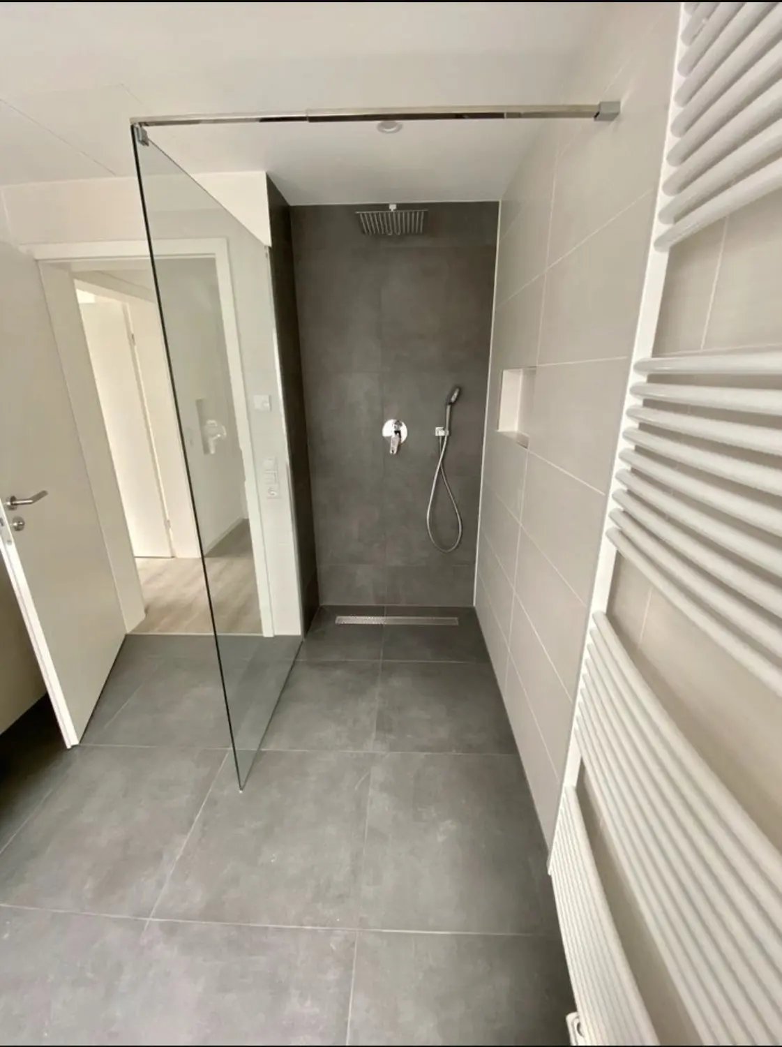 Badezimmer  von RM Sanierung